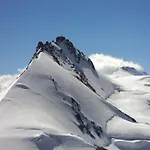 Saasunia Saas-Grund
