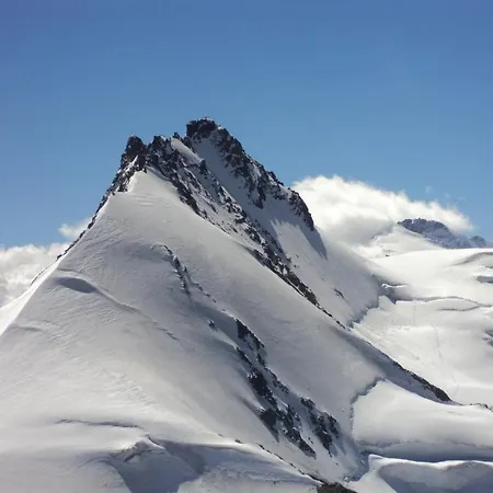 Saasunia Saas-Grund