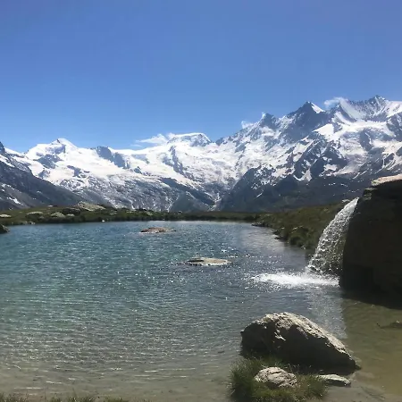 Lägenhet Saasunia Saas-Grund